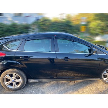 Дефлекторы окон Ford Focus III 2011-2019 Sedan/HB накладные (DEFL) Q2-1
